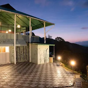 Monkey Tribe Hostel Munnar