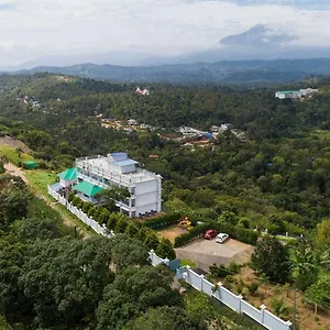 Raarees Mist Hotel Munnar